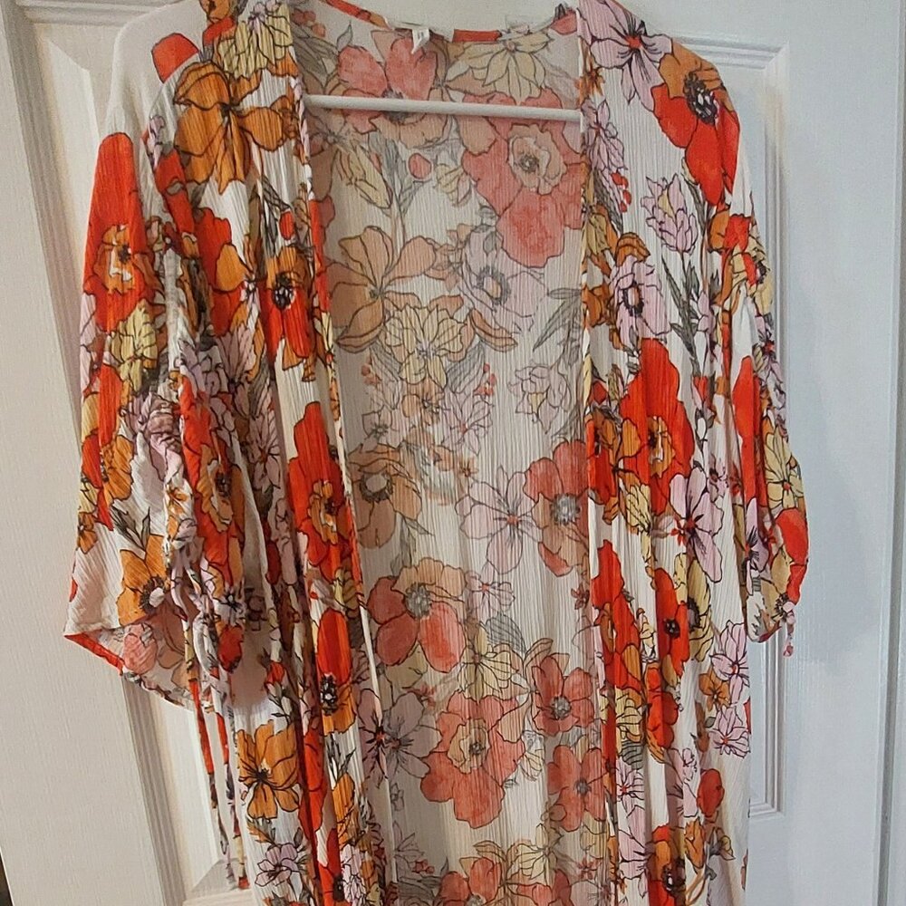 Women's XL Floral Kimono Rayon Maurices Cardigan Short Sleeve Blouse or Cover Up